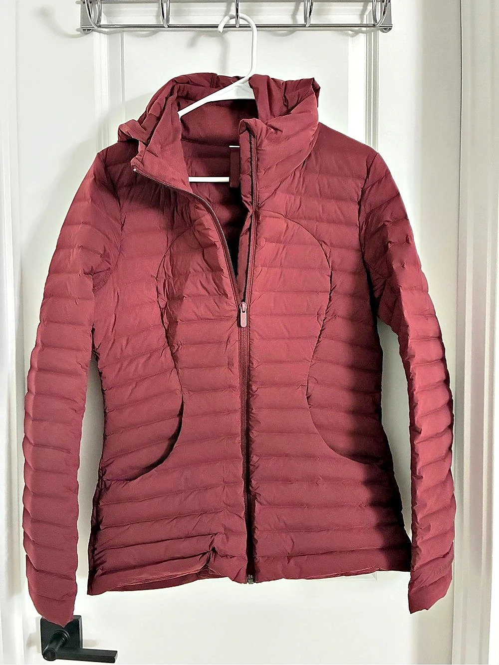 lululemon Pack It Down Jacket Packable Puffer Jacket in Burgundy Size 8